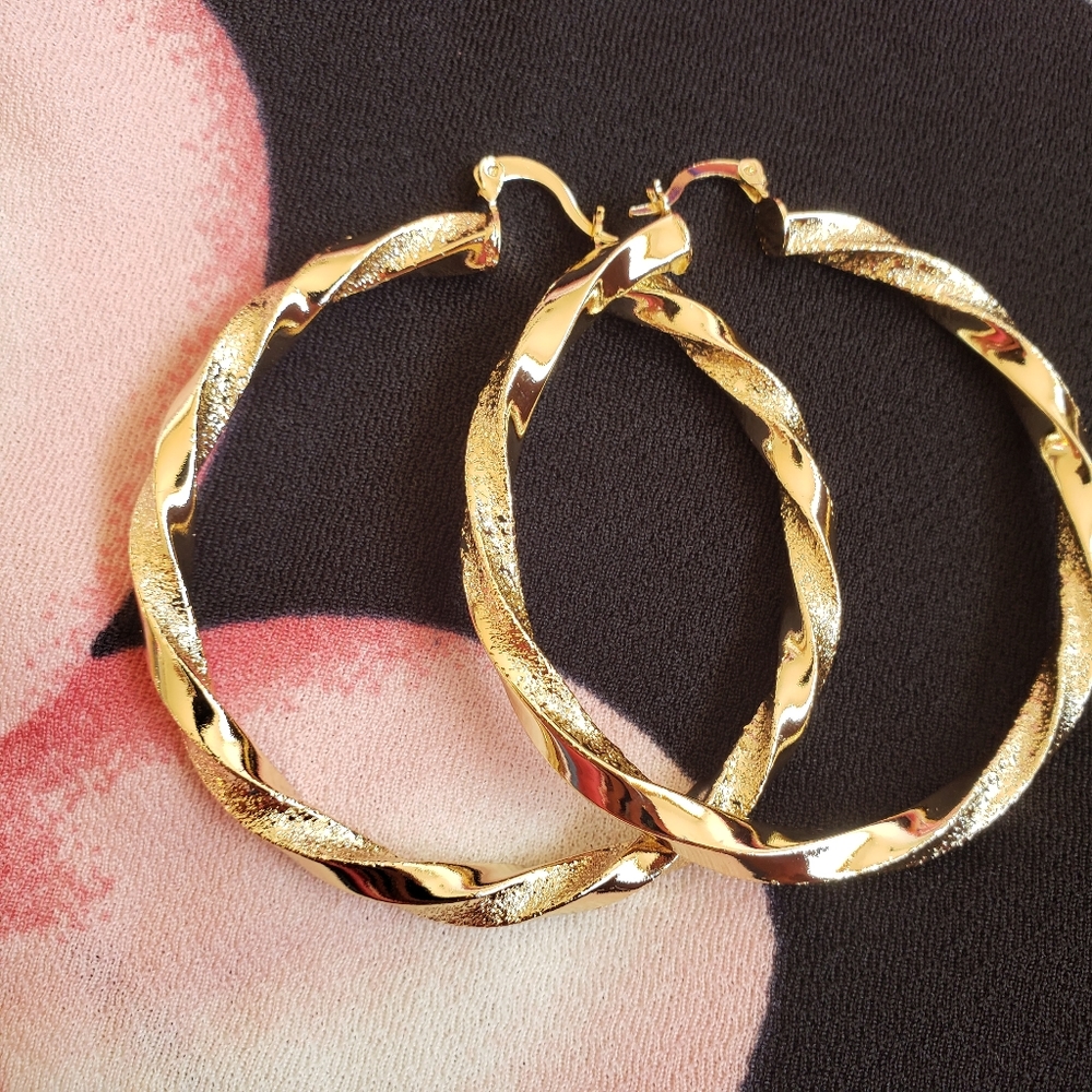 Hoops laminated gold 18k